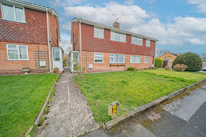 2 Bedroom Maisonette For Sale In Mockley Wood Road, Knowle, B93