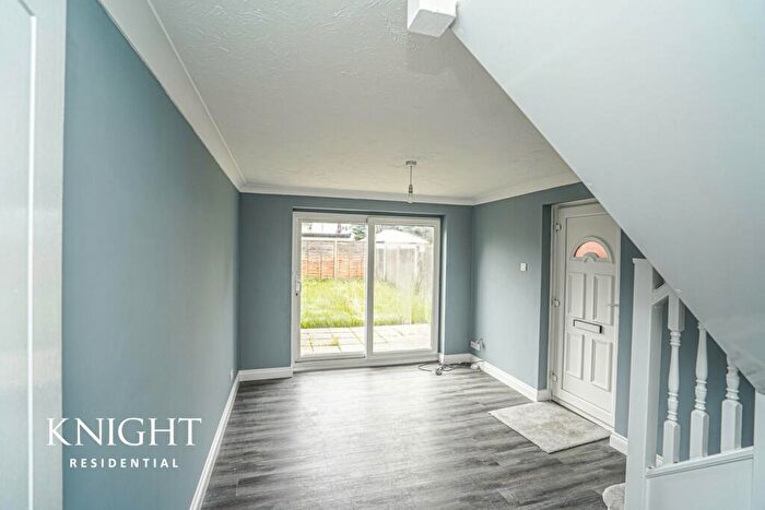 2 Bedroom Semi-Detached House For Sale In Adelaide Drive, Colchester, CO2