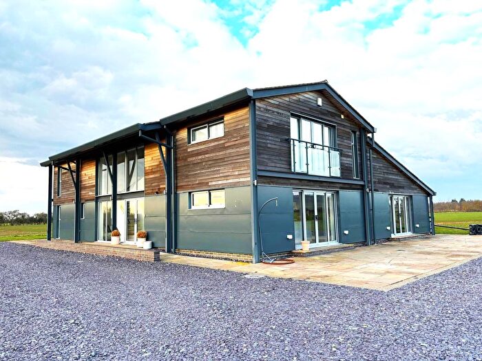 5 Bedroom Barn Conversion To Rent In Broad Marston Lane, Mickleton, Chipping Campden, GL55