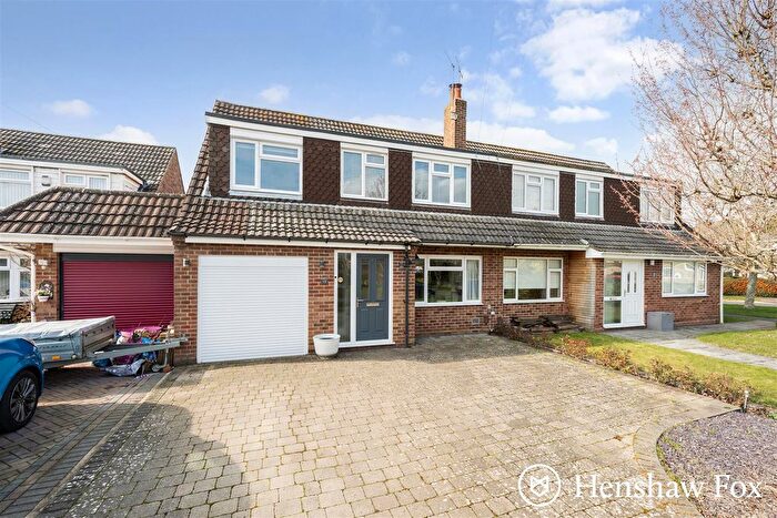 5 Bedroom Semi Detached House For Sale In Beech Close, Whitenap, Romsey, Hampshire, SO51