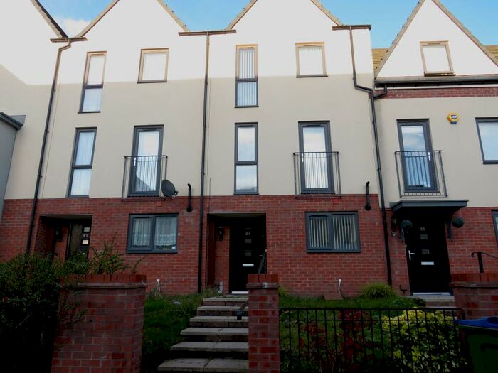 3 Bedroom House To Rent In Lyttleton Street, West Bromwich, B70