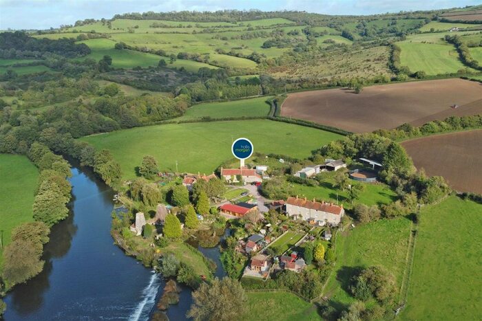 3 Bedroom Detached House For Sale In Kelston Mills, Bath, BA1