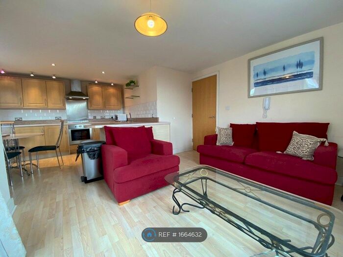 2 Bedroom Flat To Rent In Lister House, Nottingham, NG3