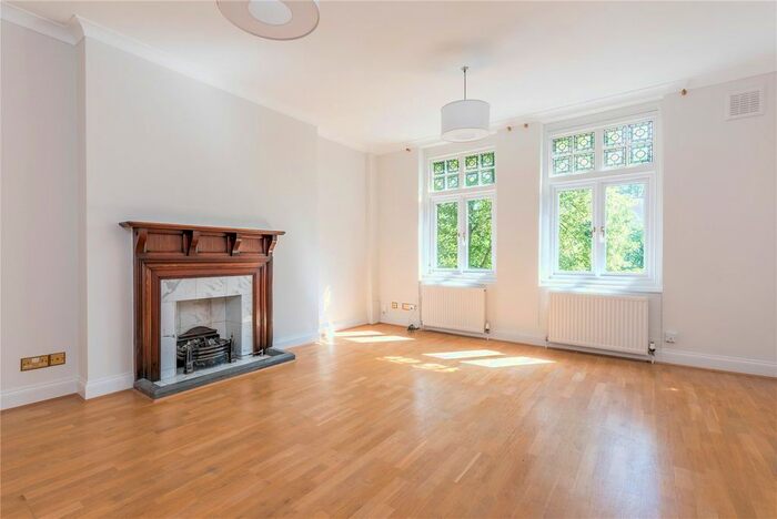 4 Bedroom Flat To Rent In Willow Bridge Road, Canonbury, Islington, London, N1