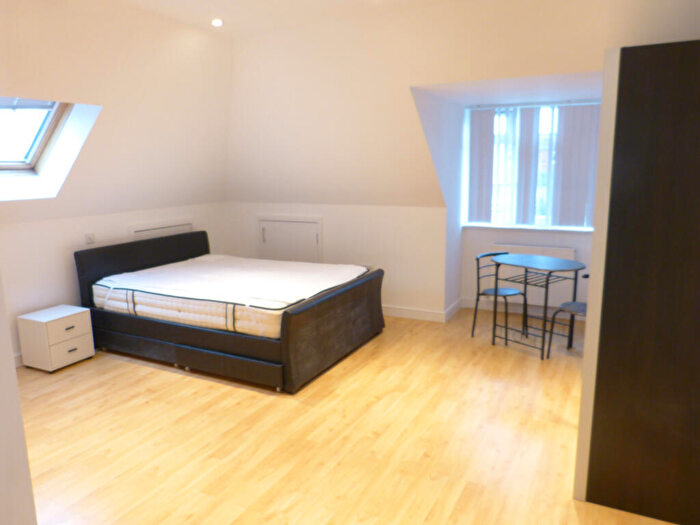 Studio To Rent In Simon Court, NW4