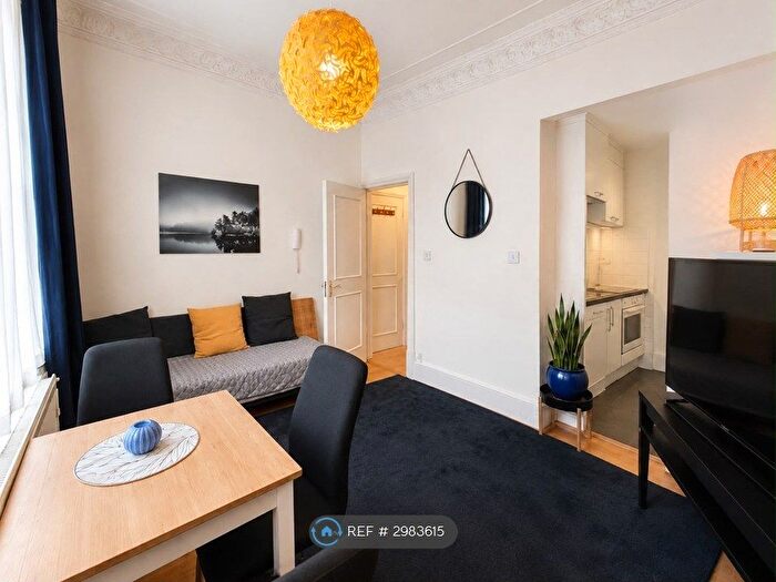 1 Bedroom Flat To Rent In Holland Park Gardens, London, W14