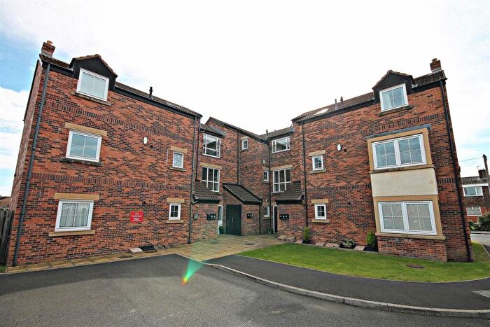 2 Bedroom Flat To Rent In Bishops Close, Belmont, DH1