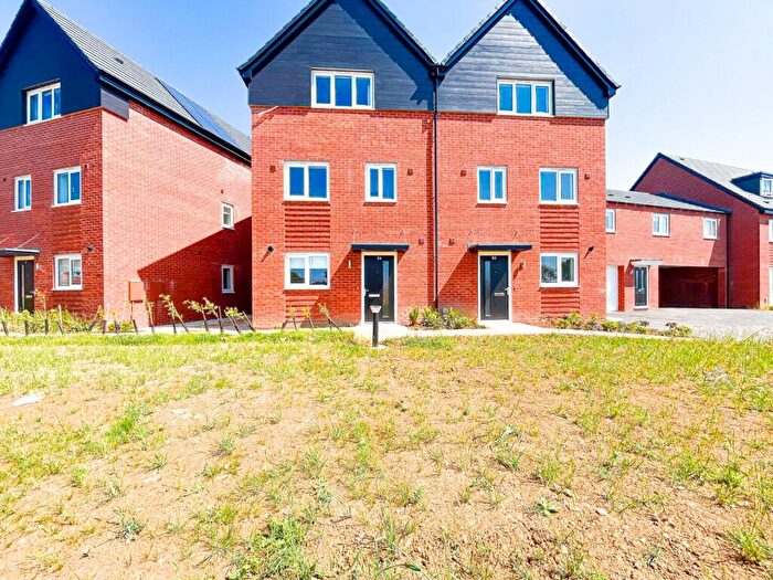 3 Bedroom Semi-Detached House To Rent In Brome Close, Harpole, Northampton, Northamptonshire, NN7