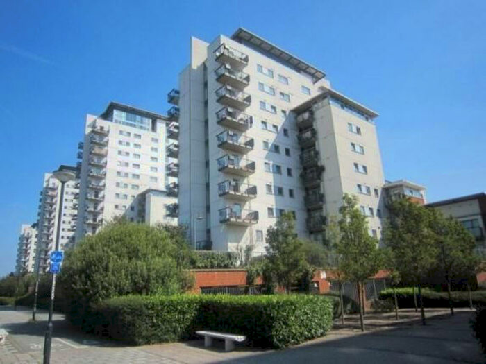 2 Bedroom Apartment To Rent In Erebus Drive, Thamesmead, London, SE28