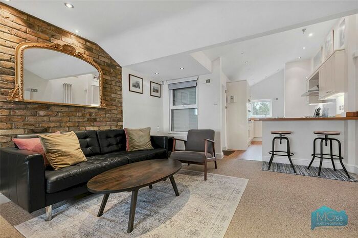 1 Bedroom Flat To Rent In High Street, High Barnet, Hertfordshire, EN5