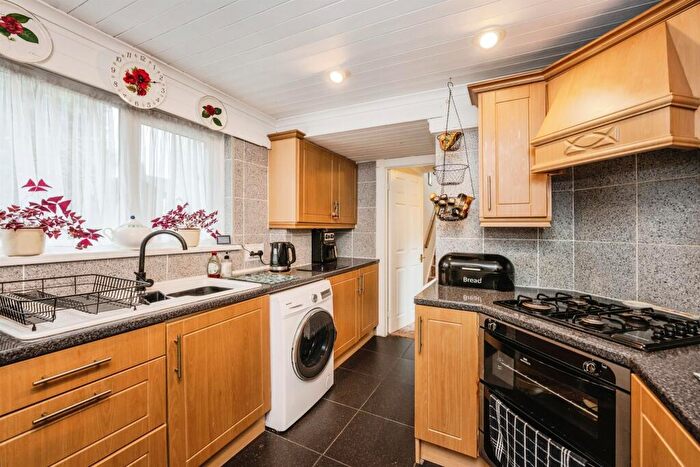 3 Bedroom Detached House For Sale In March Hywel, Cilfrew, Neath, SA10