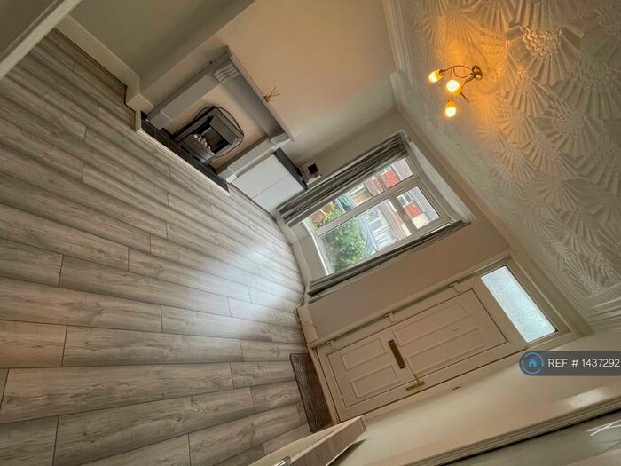 3 Bedroom Terraced House To Rent In Ashcroft Road, Gainsborough, DN21