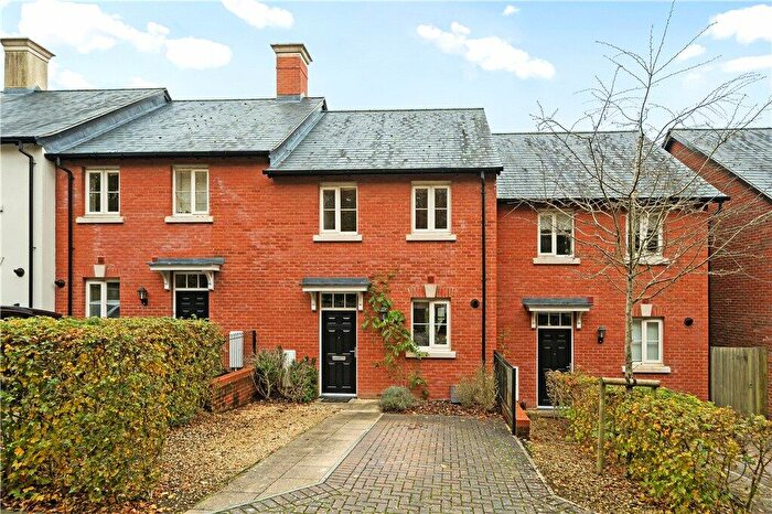 2 Bedroom Terraced House For Sale In Kings Drive, Winchester, Hampshire, SO22