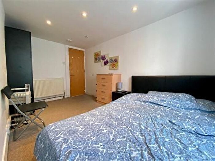 2 Bedroom Flat To Rent In Leigh Street, London (Near Russell Square), WC1H