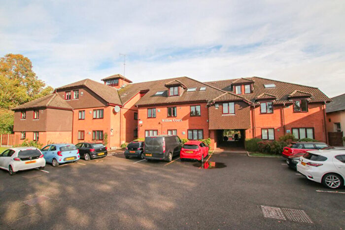 1 Bedroom Retirement Property For Sale In Reading Road, Wokingham, RG41