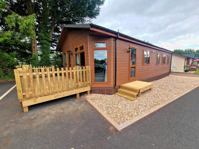 3 Bedroom Park Home For Sale In Long Range Park, Whimple, EX5