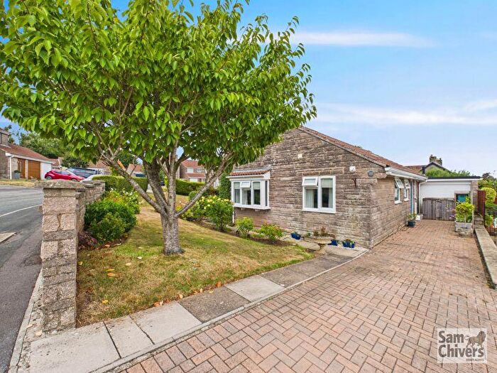 2 Bedroom Detached Bungalow For Sale In Paulmont Rise, Temple Cloud, BS39