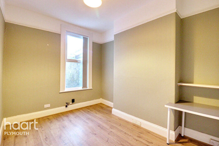2 Bedroom Terraced House To Rent In Gifford Place, Plymouth, PL3