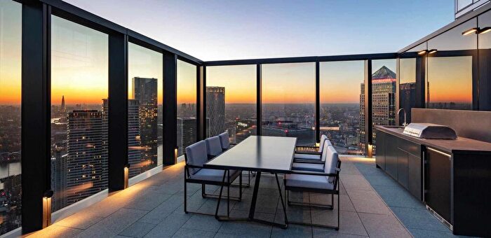 1 Bedroom Apartment To Rent In Marsh Wall, Hampton Tower, E14