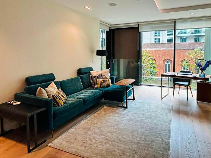 2 Bedroom Flat To Rent In Pearson Square, London, W1T