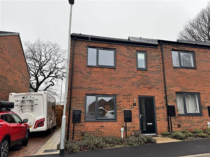 3 Bedroom End Of Terrace House To Rent In The Oaks, DH7