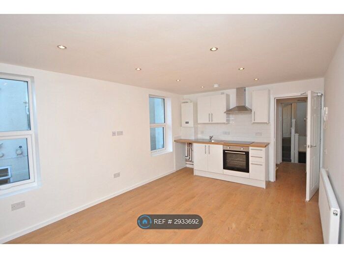 Studio To Rent In Promenade, Southport, PR8