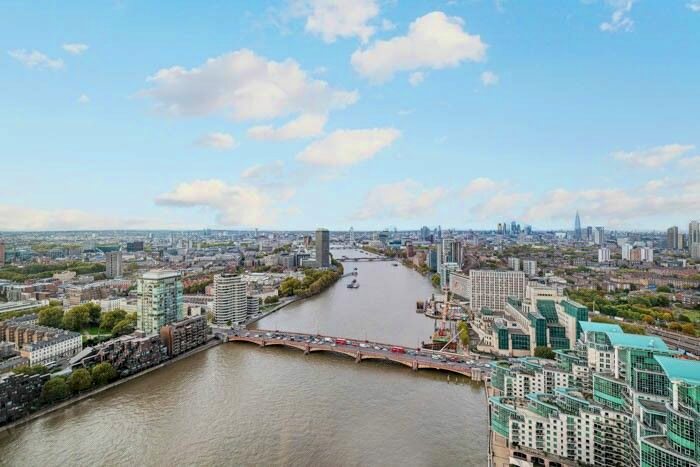 4 Bedroom Flat To Rent In The Tower - St. George Wharf, Vauxhall, London, SW8