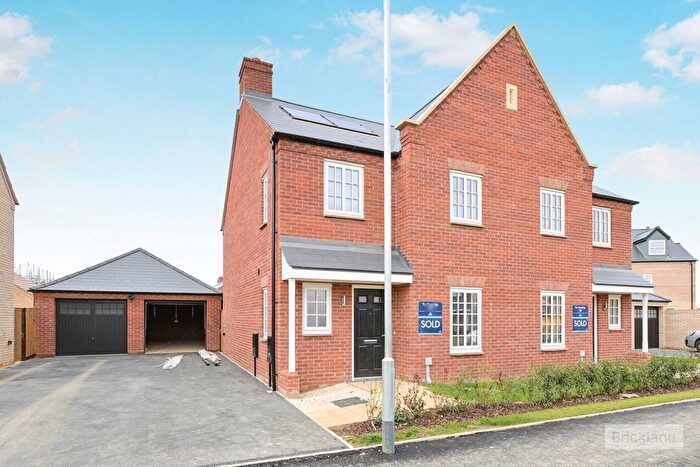 Property To Rent In Whitmore Avenue, Huntingdon, PE28