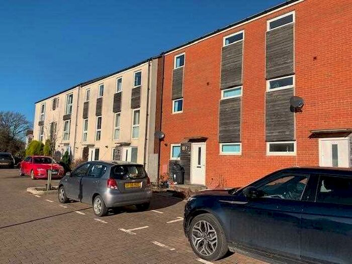 3 Bedroom End Of Terrace House To Rent In Hammond Road, Patchway, South Gloucestershire, BS34