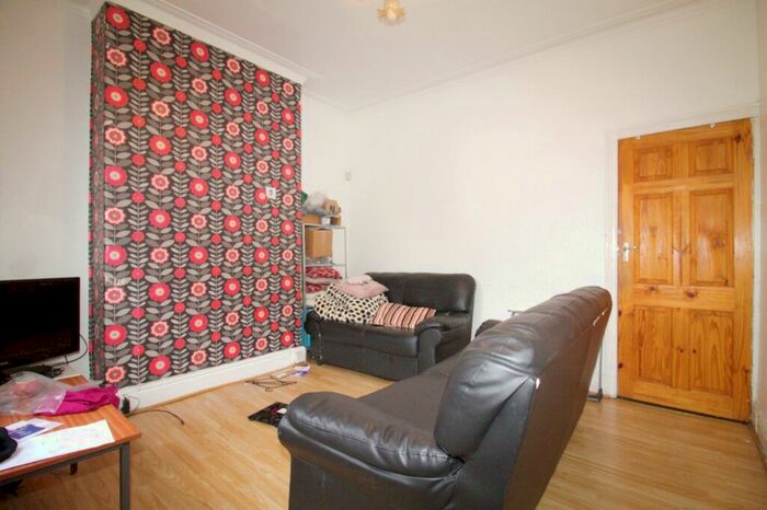 4 Bedroom Terraced House To Rent In Harold Grove, Hyde Park, Leeds, LS6