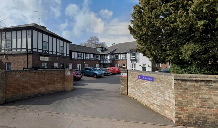 1 Bedroom Flat To Rent In West Street, Huntingdon, Cambridgeshire, PE29