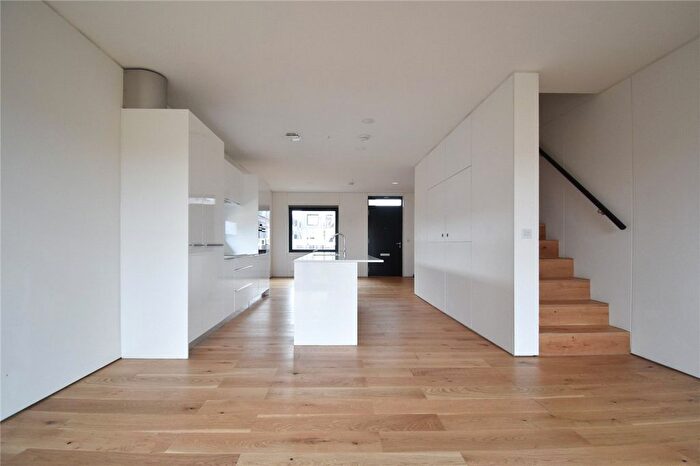 3 Bedroom Semi-Detached House To Rent In Lockhart Way, Northstowe, Cambridge, Cambridgeshire, CB24