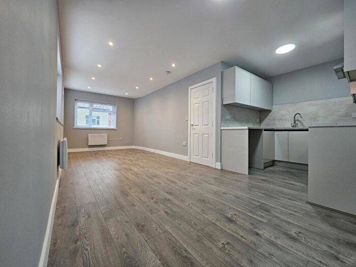 2 Bedroom Apartment To Rent In Headingley Road, Birmingham, B21