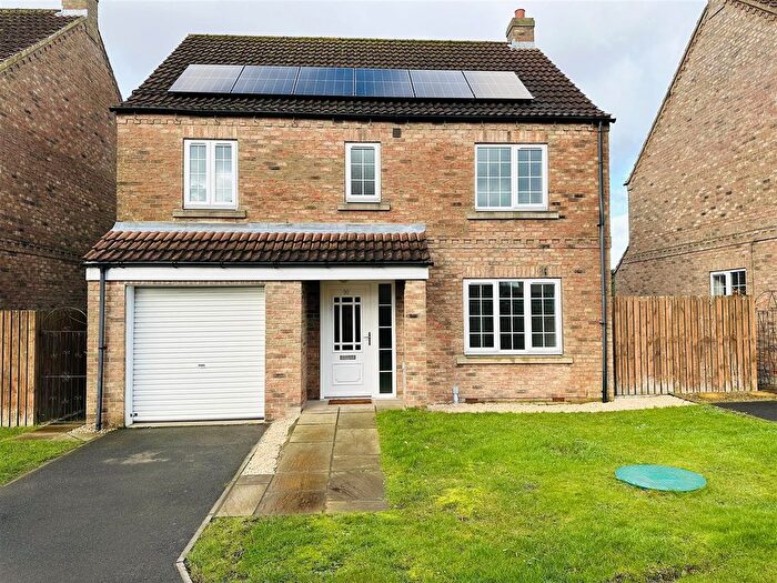 3 Bedroom Detached House For Sale In Park Avenue, Barlow, Selby, YO8
