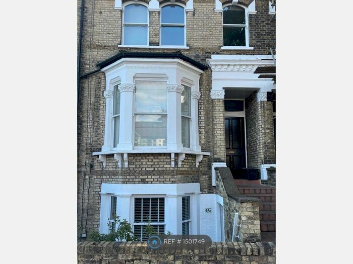 1 Bedroom Flat To Rent In St. Margarets Road, Twickenham, TW1