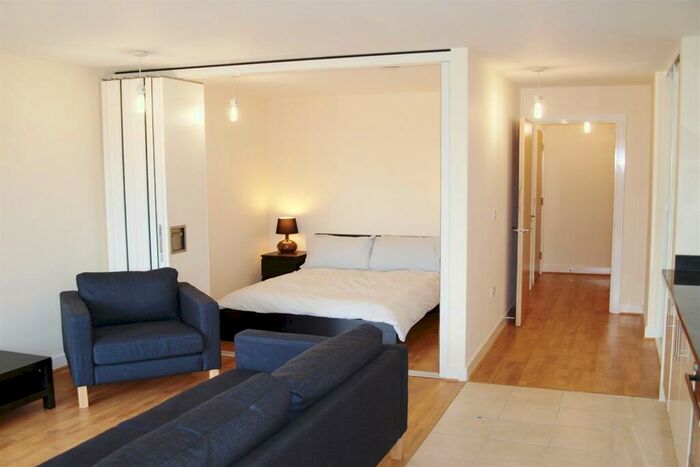 Apartment To Rent In The Regent, Gwynne Road, SW11