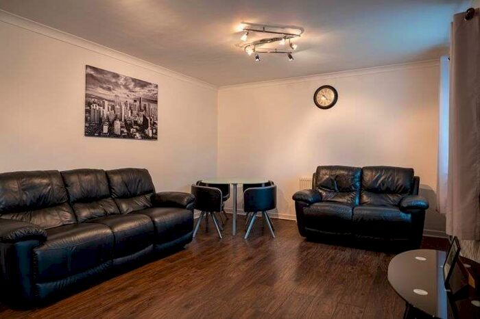 2 Bedroom Property For Sale In Gardner Crescent, Aberdeen, AB12