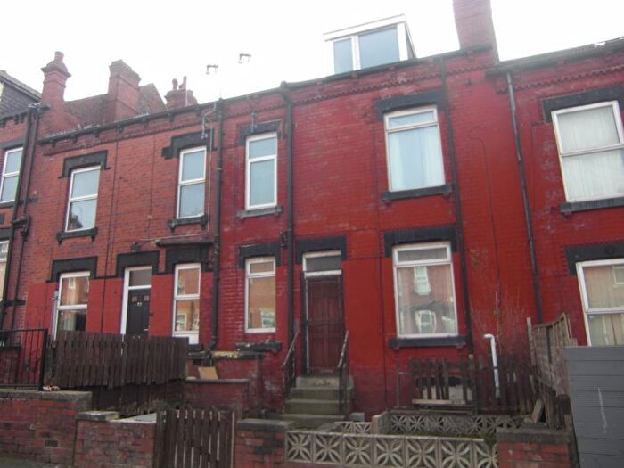 2 Bedroom Terraced House To Rent In Ashton View, Leeds, LS8