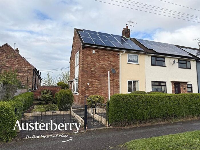 3 Bedroom Town House For Sale In Seabridge Lane, Newcastle, ST5