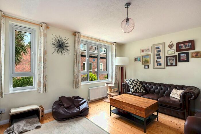 3 Bedroom Terraced House To Rent In Edwin's Mead, Lindisfarne Way, London, E9