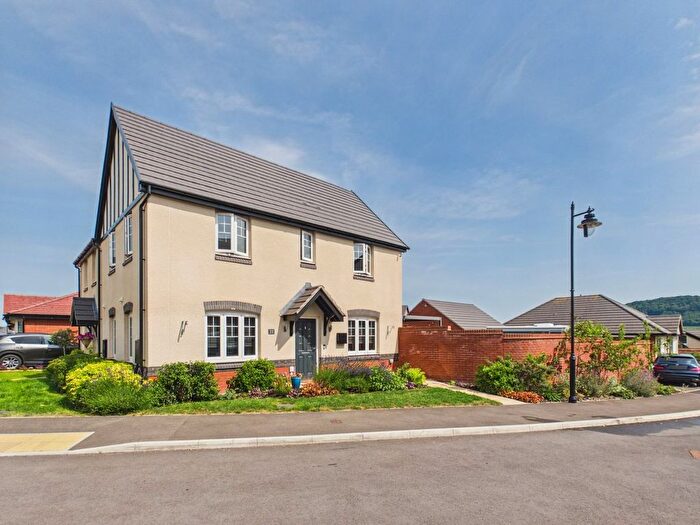 3 Bedroom Semi-Detached House For Sale In Starling Road, Ross-On-Wye, HR9