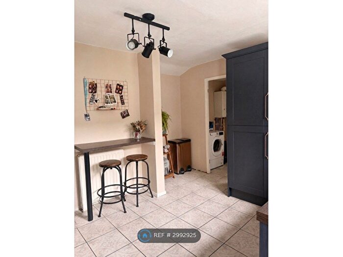3 Bedroom Maisonette To Rent In Eastgate, Hessle, HU13
