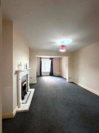 3 Bedroom Terraced House To Rent In Part Street, NP13