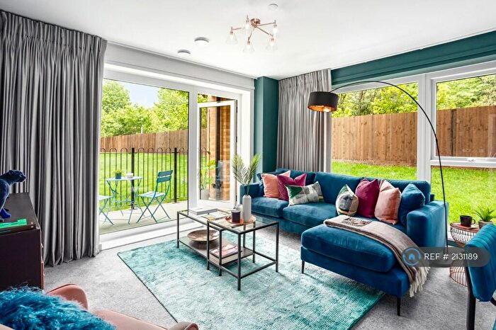 2 Bedroom Flat To Rent In Bowen Drive, London, SE7