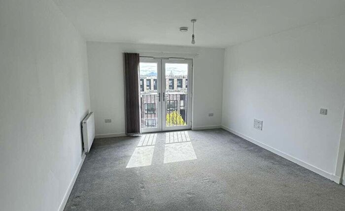 1 Bedroom Apartment To Rent In Flat, Saltire Square, Edinburgh, EH5