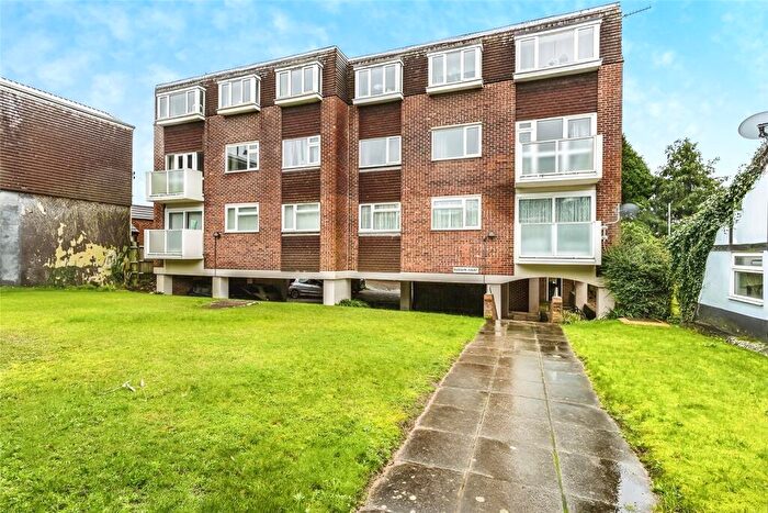 2 Bedroom Flat For Sale In London Road, Purbrook, Waterlooville, Hampshire, PO7