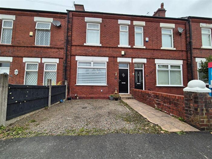2 Bedroom Terraced House To Rent In Westway, Droylsden, M43