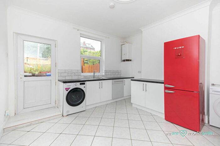 4 Bedroom Terraced House To Rent In Halifax Road, Sheffield, S6