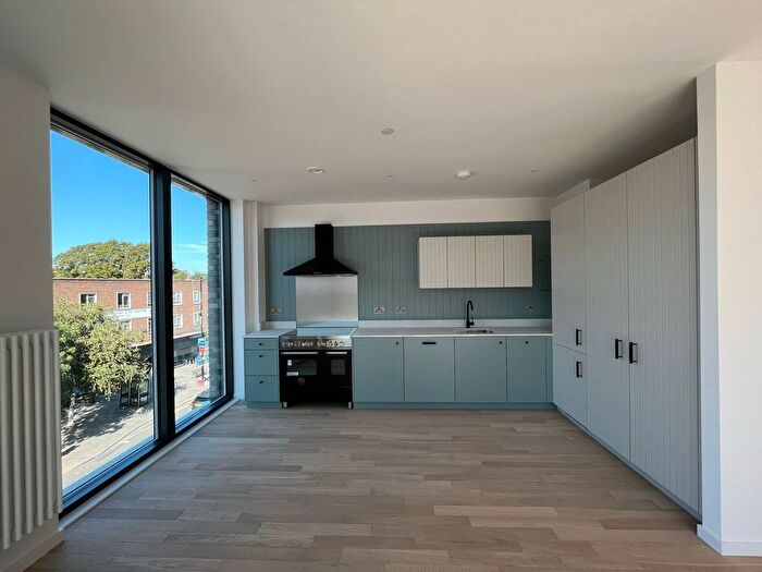 2 Bedroom Flat For Sale In Brentford Project, Brentford, TW8