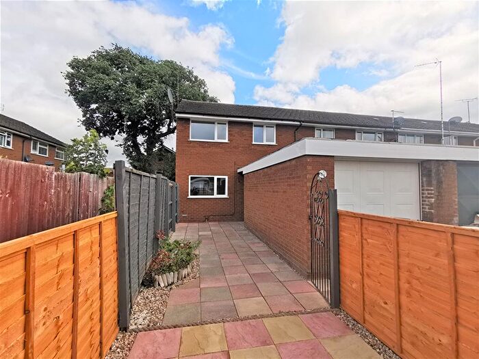3 Bedroom Semi Detached House To Rent In Croome Close, Matchborough, Redditch, B98